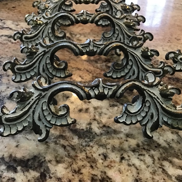 Brass drawer pulls - Picture 6 of 6